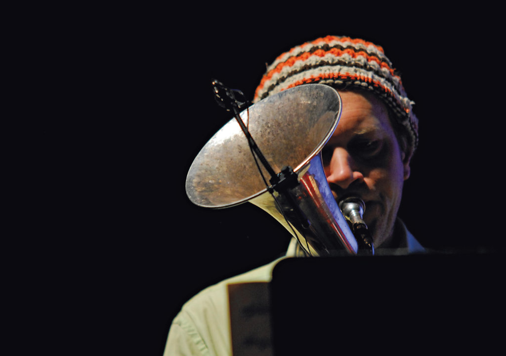 Shreefpunk plus Strings feat. Django Bates (D/GB)